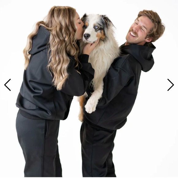 Buddy Wear Other - Buddy Wear Fur-Resistant Hoodie in the color Coal Black Animal Lover Size small